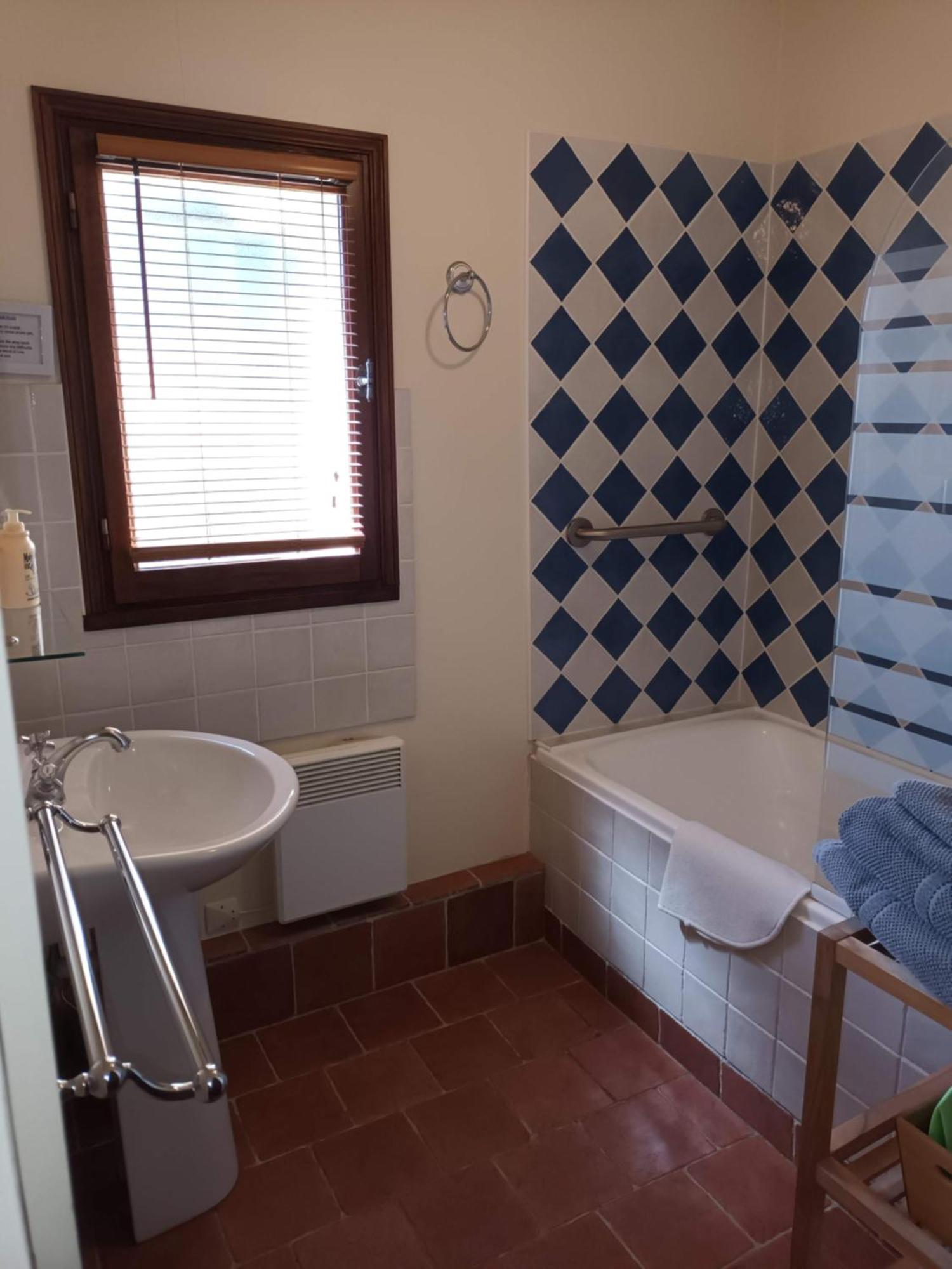 Le Logis Du Pressoir Self Catering Gites In Beautiful 18Th Century Estate In The Heart Of The Loire Valley With Heated Pool And Extensive Grounds. Les Bois-d'Anjou Δωμάτιο φωτογραφία